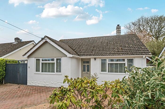 2 Bedroom Bungalow For Sale In Sky End Lane, Hordle, Lymington, SO41