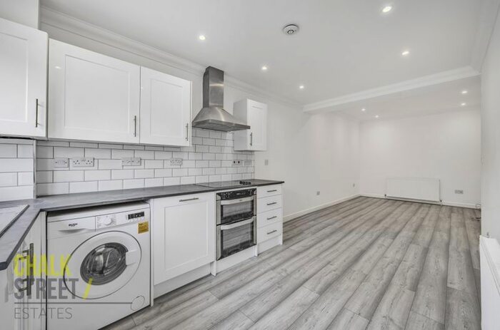 1 Bedroom Maisonette To Rent In Butts Green Road, Hornchurch, RM11