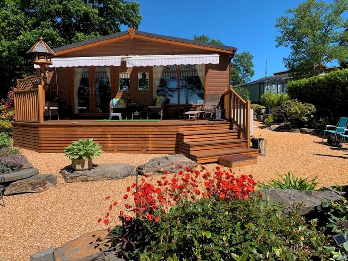 3 Bedroom Mobile/park Home For Sale In Lambhowe Caravan And Lodge Park, Crosthwaite, LA8