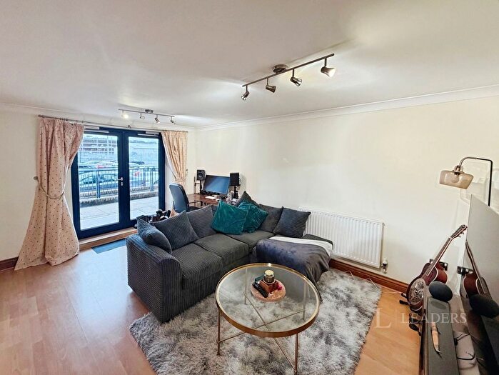 1 Bedroom Flat To Rent In Canute Road, Southampton, Hampshire, SO14