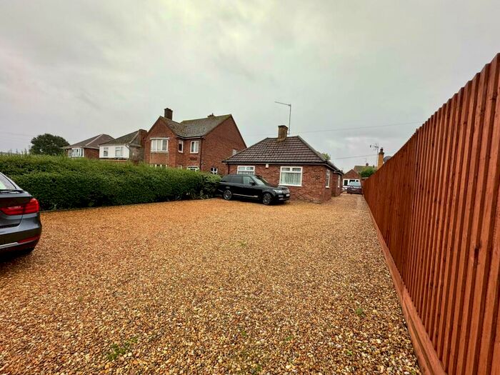 3 Bedroom Bungalow To Rent In Wootton Road, Kings Lynn, PE30