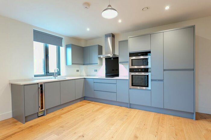 2 Bedroom Flat To Rent In Station Parade, Westfield House, HG1