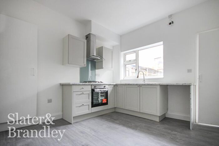 2 Bedroom Terraced House To Rent In Whittier Road, Nottingham, NG2