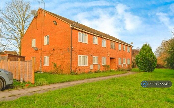 2 Bedroom Flat To Rent In Landau Way, Broxbourne, EN10