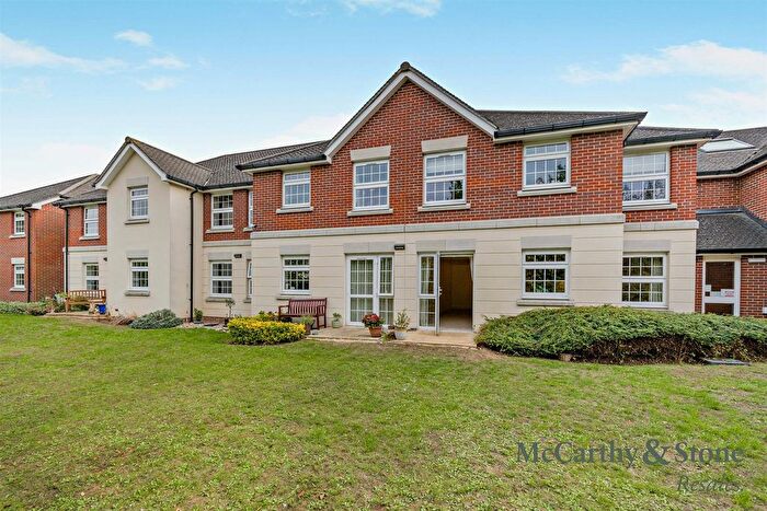 1 Bedroom Flat For Sale In Weighbridge Court, High Street, Chipping Ongar, Essex, CM5
