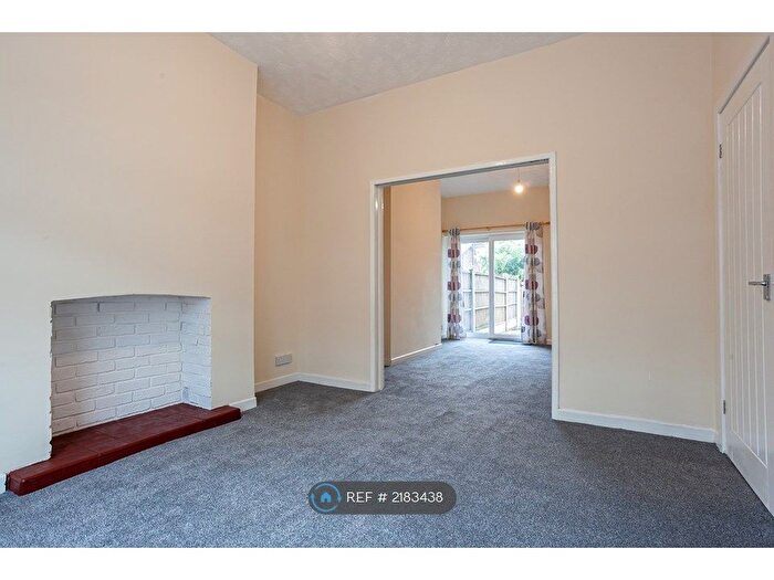 3 Bedroom Terraced House To Rent In Irlam Avenue, Eccles, Manchester, M30