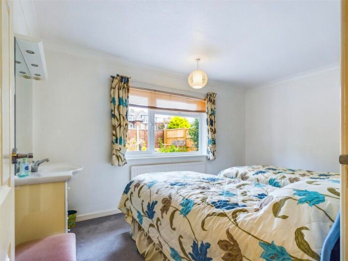 3 Bedroom Bungalow For Sale In Preston Way, Highcliffe, Dorset, BH23