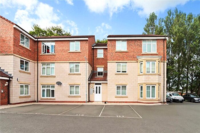 3 Bedroom Flat To Rent In Highfield Rise, Chester Le Street, Durham, DH3
