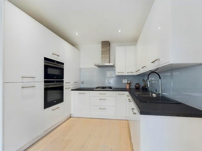 4 Bedroom Terraced House To Rent In Emmeline Avenue, Ebbsfleet Valley, Swanscombe, DA10