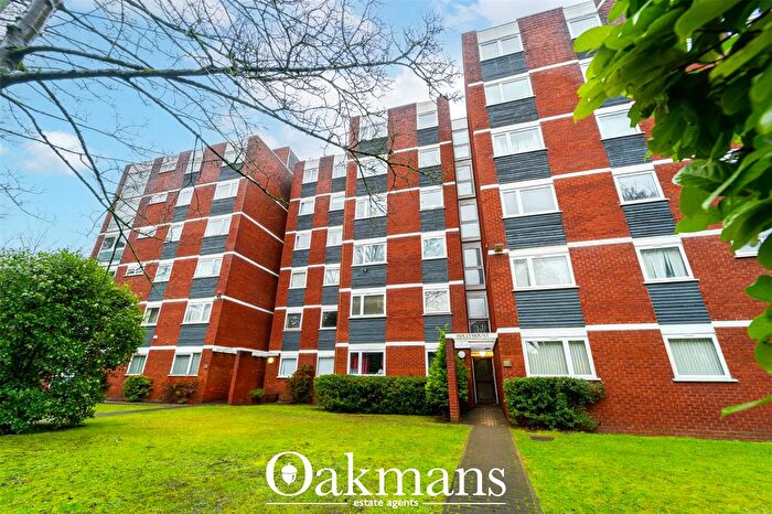 2 Bedroom Flat For Sale In Hagley Road, Birmingham, West Midlands, B16