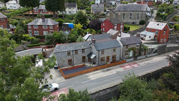 3 Bedroom Detached House For Sale In Holyhead Road, Froncysyllte, Llangollen, LL20