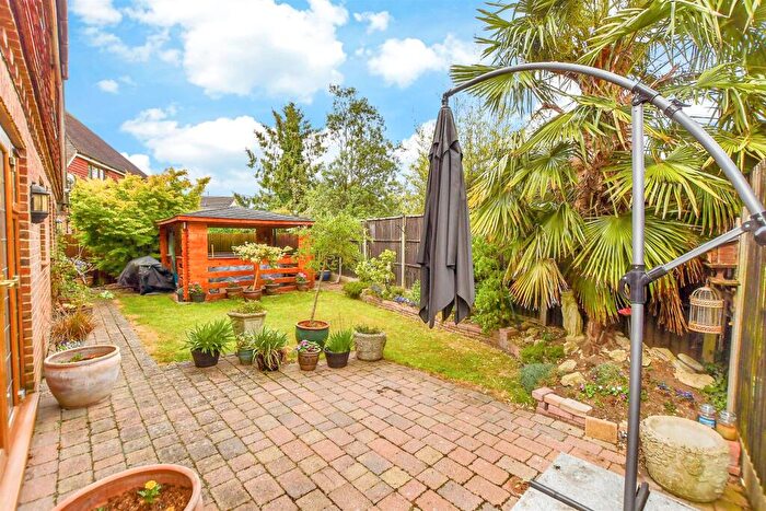 4 Bedroom Detached House For Sale In Quested Way, Harrietsham, Maidstone, Kent, ME17