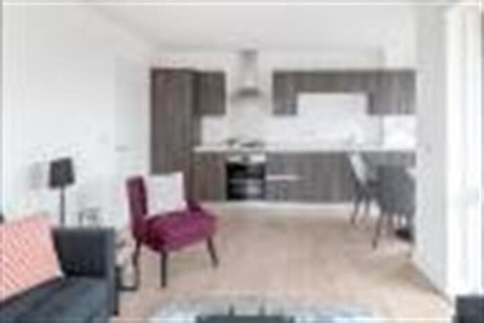 1 Bedroom Flat To Rent In , Jeanne Court, Pechora Way, E14