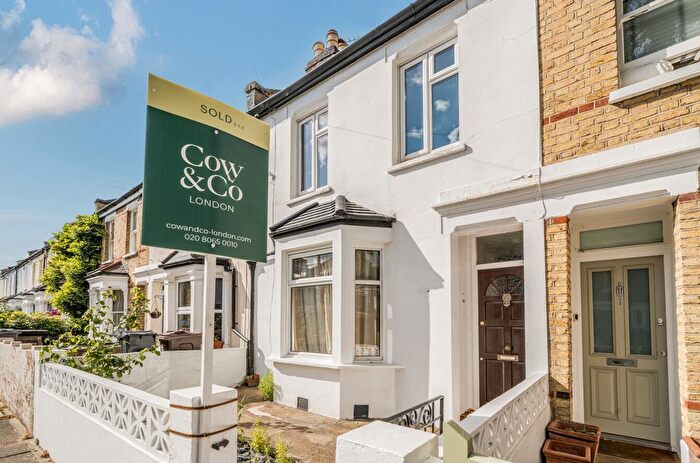 3 Bedroom Terraced House For Sale In Quick Road, London, W4