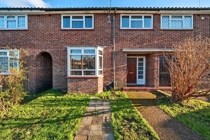 3 Bedroom Terraced House To Rent In Bunyard Drive, Woking, GU21