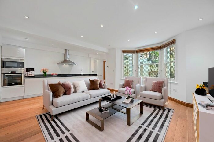 2 Bedroom Flat To Rent In Stanwick Road, London, W14