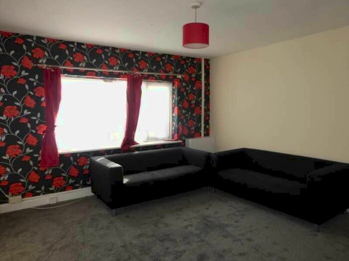 2 Bedroom Flat To Rent In Alcester Road South, Kings Heath, Birmingham B14