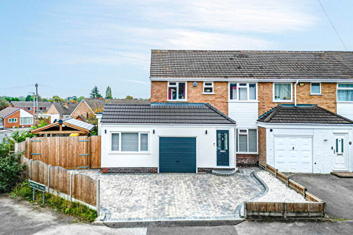 3 Bedroom Semi-Detached House For Sale In Mancetter Road, Shirley, B90