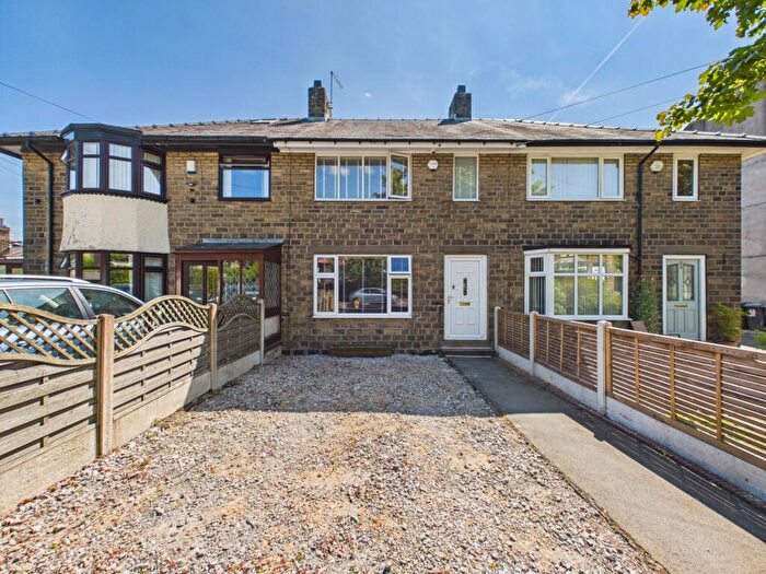 2 Bedroom Terraced House For Sale In Thornhill Road, Huddersfield, HD3