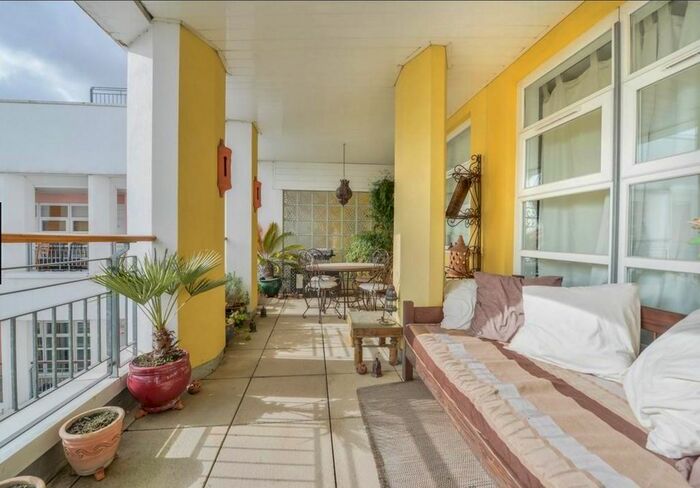 2 Bedroom Flat To Rent In Drayton Park, Islington, N5