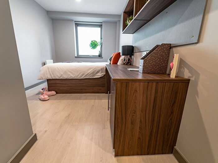 Studio To Rent In Castlebank Street, Glasgow, G11