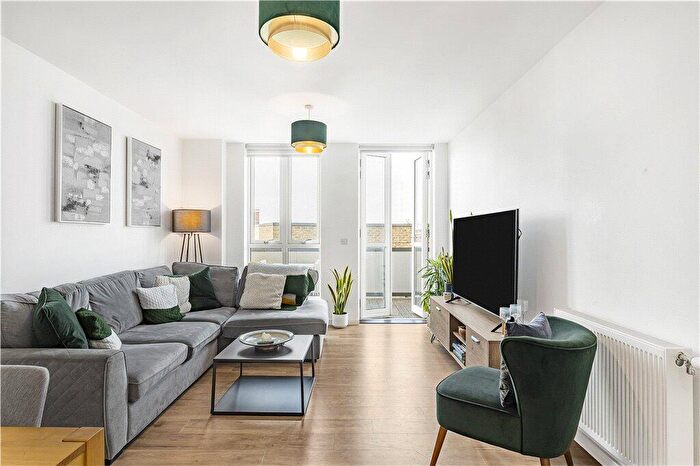 2 Bedroom Apartment To Rent In Nellie Cressall Way, London, E3