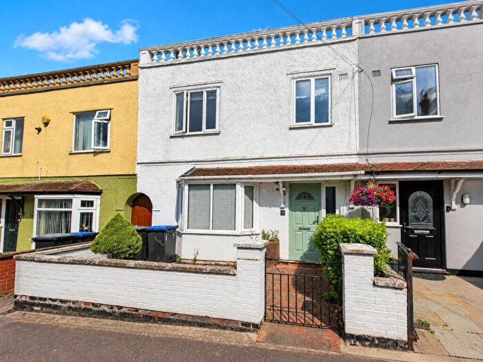 3 Bedroom Terraced House For Sale In Eastfield Road, Far Cotton, Northampton, NN4