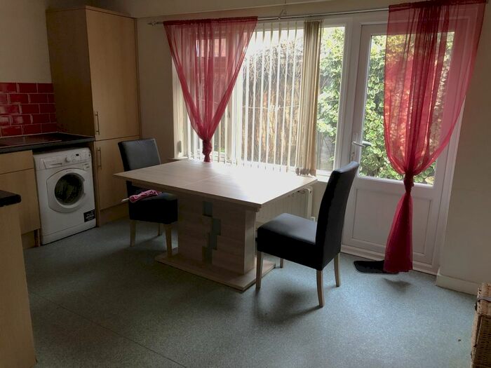 Studio To Rent In West Way, Wick, Littlehampton, BN17