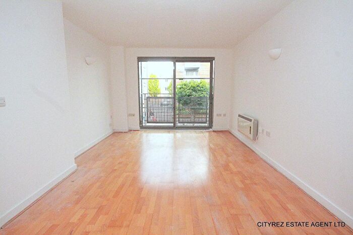 2 Bedroom Apartment To Rent In Dakota Building, One Development, Deals Gateway, Lewisham, SE13