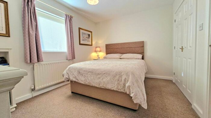 2 Bedroom End Of Terrace House For Sale In Drift Avenue, Stamford, PE9