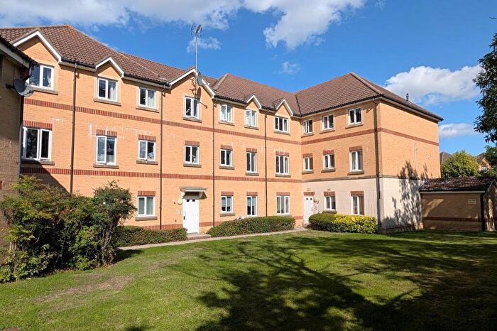2 Bedroom Flat For Sale In Sunlight Gardens, Fareham, PO15