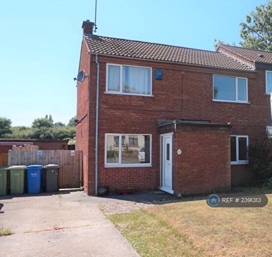 2 Bedroom Semi-Detached House To Rent In Grindlow Avenue, Chesterfield, S40