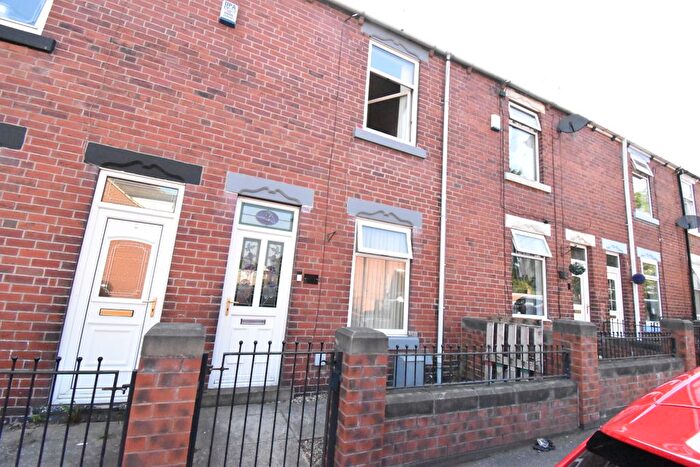 3 Bedroom Terraced House To Rent In Regent Street, Pontefract, WF9