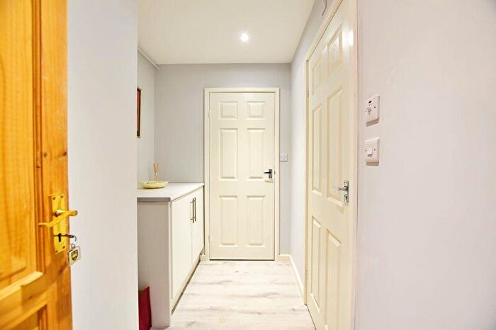 4 Bedroom Detached House For Sale In Canterbury Drive, Heighington, Lincoln, LN4