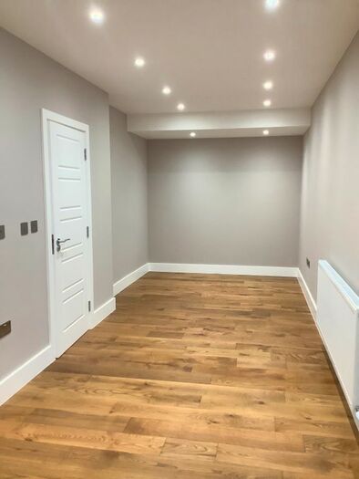 Studio To Rent In Ilex House, Fishponds Road, Wokingham, RG41