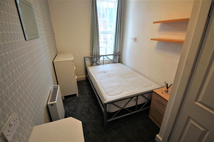 1 Bedroom Terraced House To Rent In Winston Gardens, Headingley, Leeds, West Yorkshire, LS6