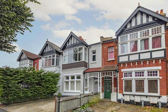 Studio To Rent In Little Ealing Lane, London, W5