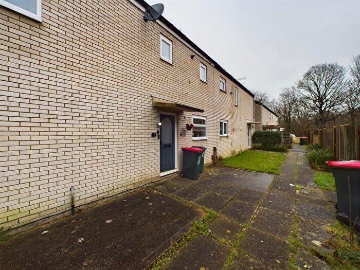 3 Bedroom House To Rent In Waveney Walk, Crawley, RH10