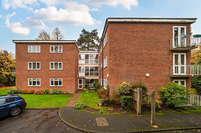 2 Bedroom Flat For Sale In Biskra, Langley Road, Nascot Wood, Watford, WD17