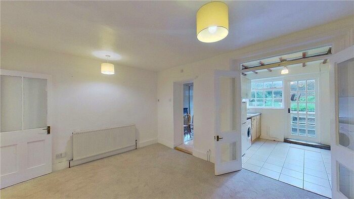 1 Bedroom Apartment To Rent In Tomlins Grove, London, E3