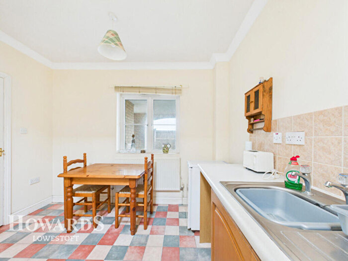 1 Bedroom Terraced House For Sale In High Path, Kessingland, NR33