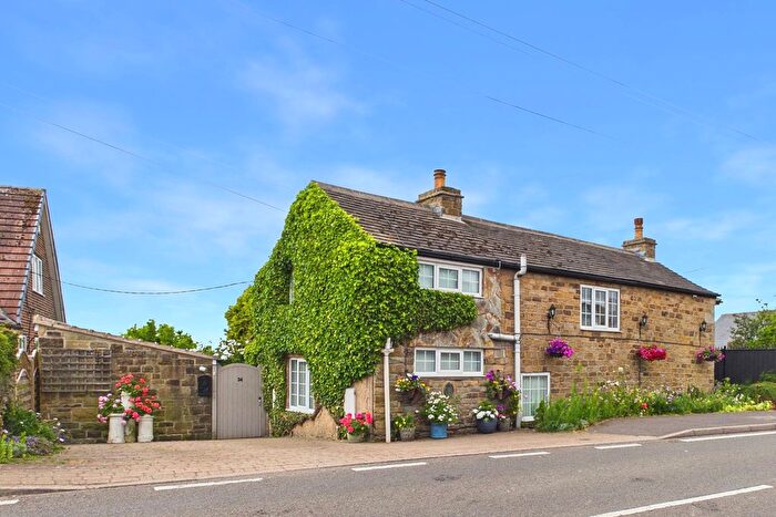 3 Bedroom Detached House For Sale In High Lane, Ridgeway, S12