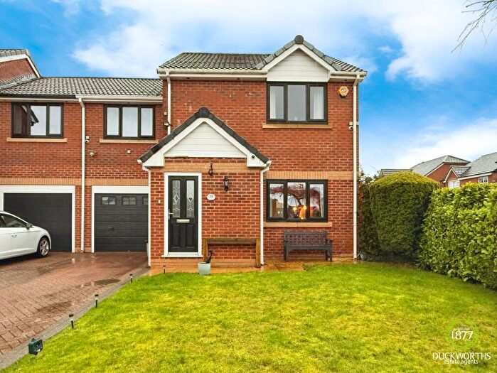 4 Bedroom Link Detached House For Sale In The Meadows, Darwen, BB3