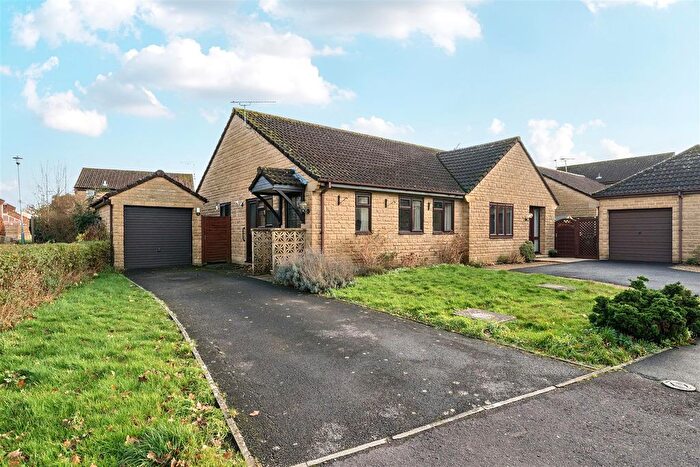 2 Bedroom Semi Detached Bungalow For Sale In Greendale, Ilminster, TA19