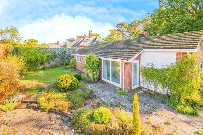 3 Bedroom Bungalow For Sale In Chichester Road, Midhurst, West Sussex, GU29