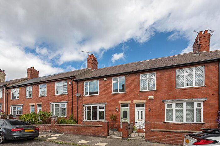 3 Bedroom Terraced House For Sale In Rokeby Terrace, Heaton, Newcastle Upon Tyne, NE6