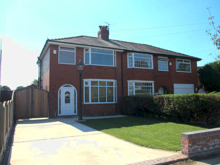 3 Bedroom Semi-Detached House To Rent In Blashaw Lane, Penwortham, Preston, PR1