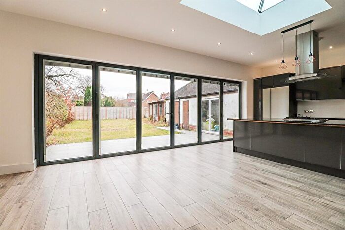 4 Bedroom Detached House To Rent In Park Crescent, Southport, PR9