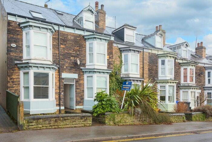 4 Bedroom Semi-Detached House To Rent In Osborne Road, Brincliffe, S11