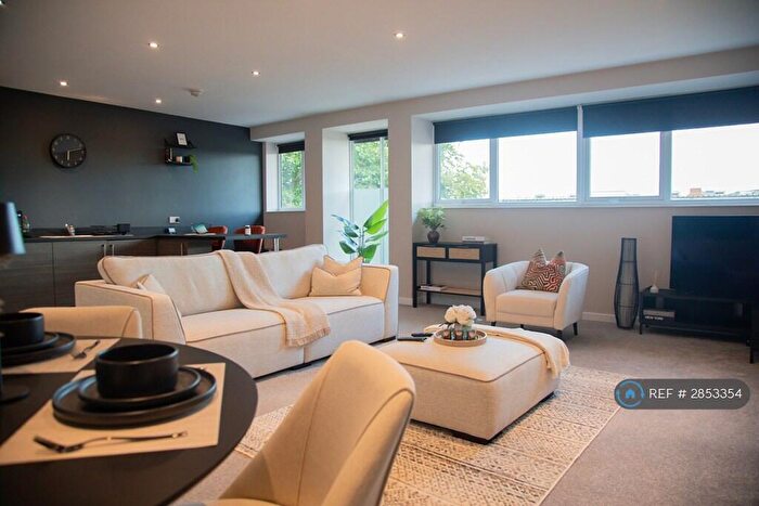 2 Bedroom Flat To Rent In Rope Walk, Ipswich, IP4